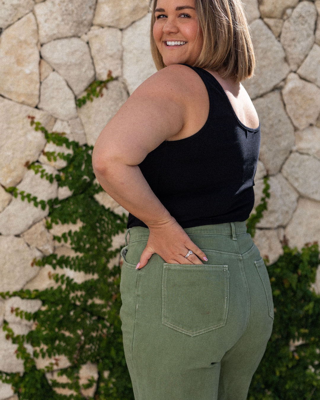 Susie Singlet - Black