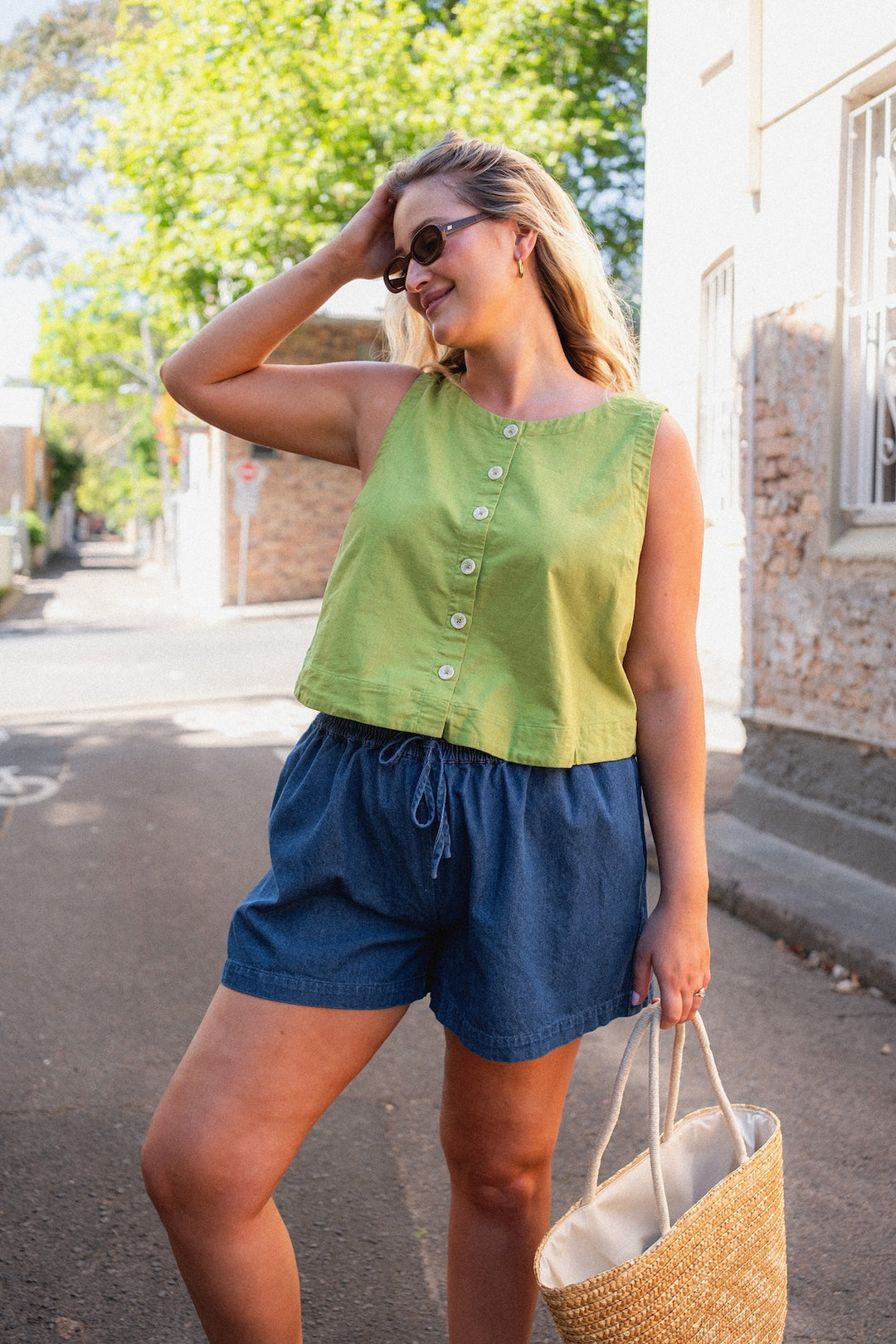 Maggie Shorts - Mid Denim